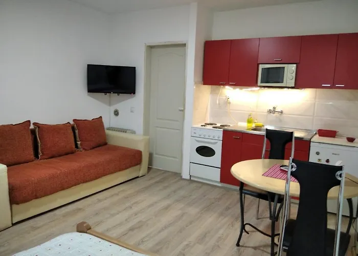 4 - Janja Apartman *